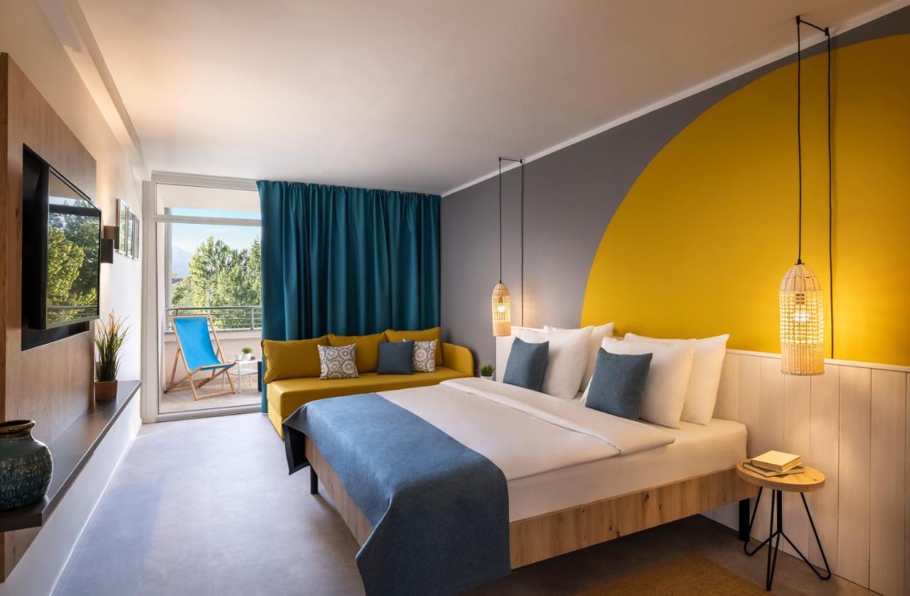 Sunny Baska Hotel By Valamar, Ex Corinthia Екстериор снимка